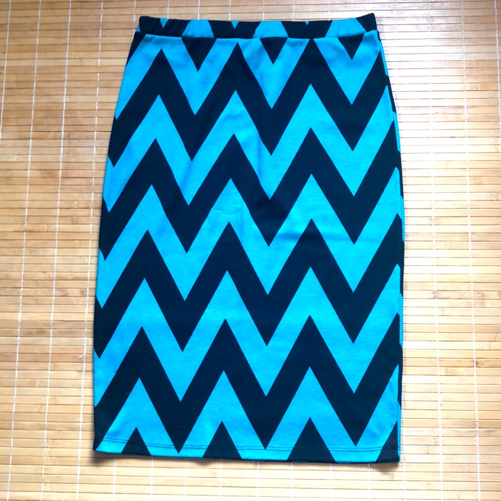 Green zigzag pinup pencil skirt